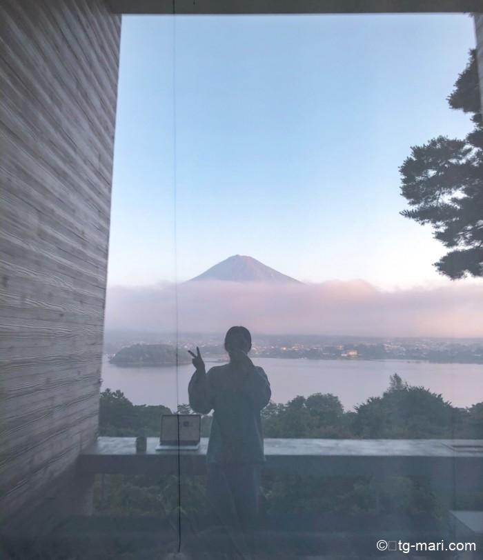 星のや富士の朝の富士山
